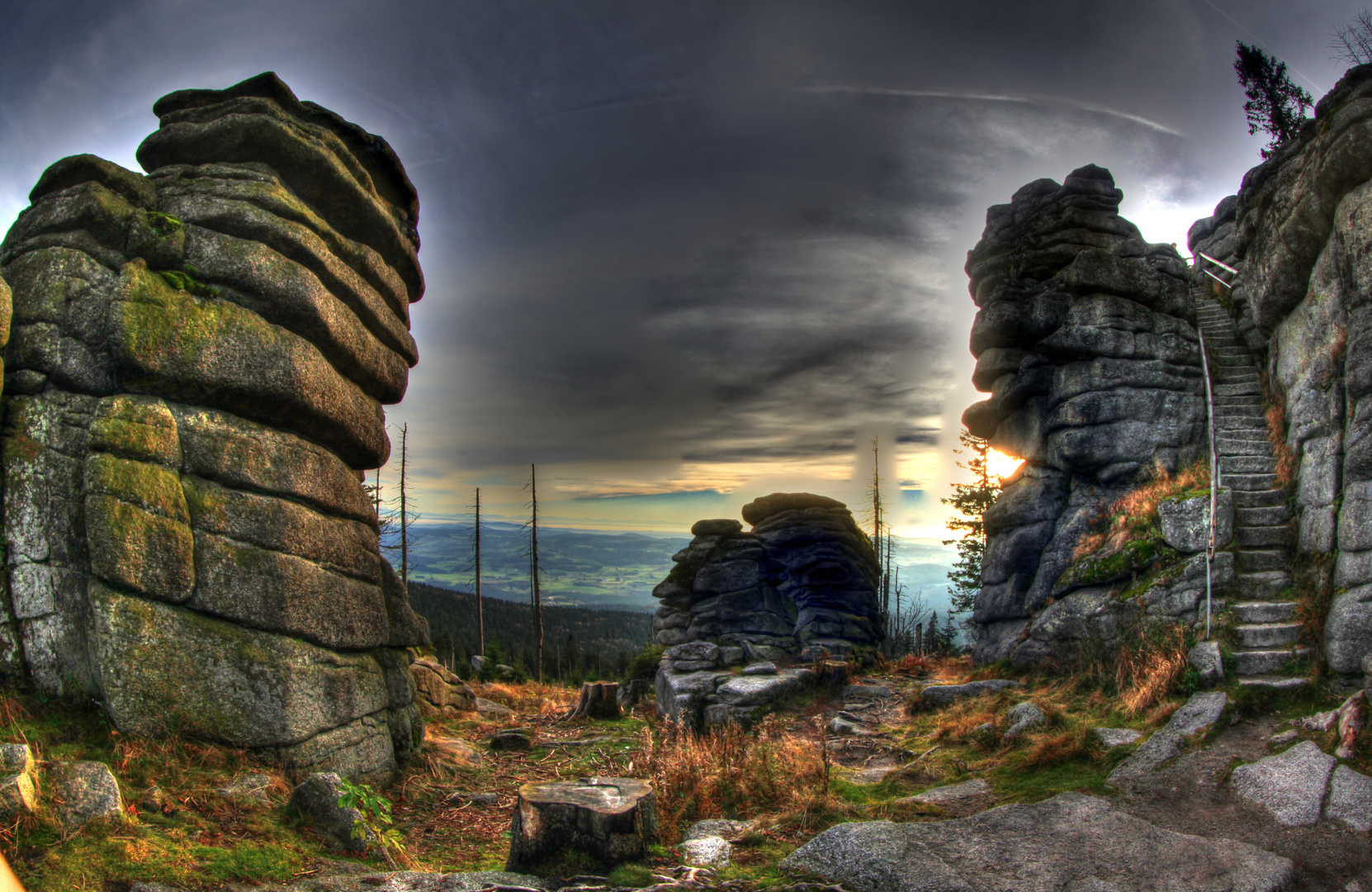 HDR-Dreisessel mit Blick auf die Alpen