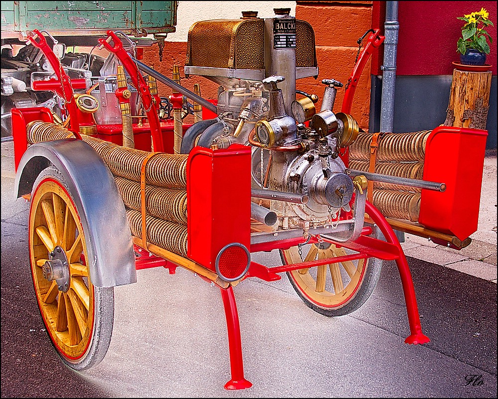 HDR einer alten Feuerwehr-Balcke-Pumpe