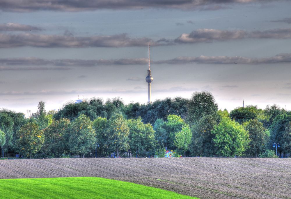 HDR Fernsehturm / Berlin