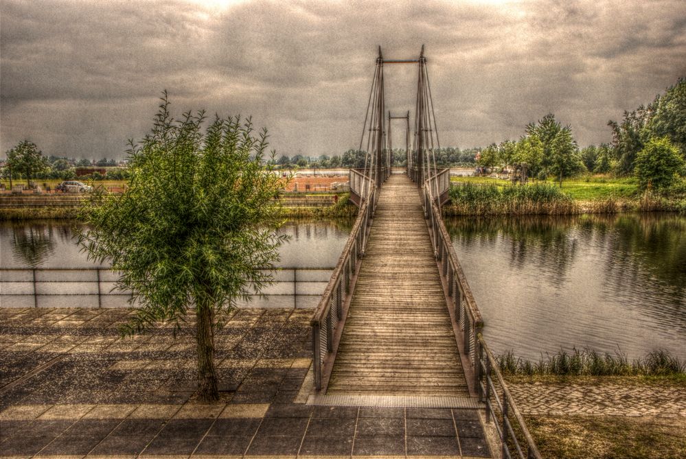 HDR Fußgängerbrücke in Geesthacht