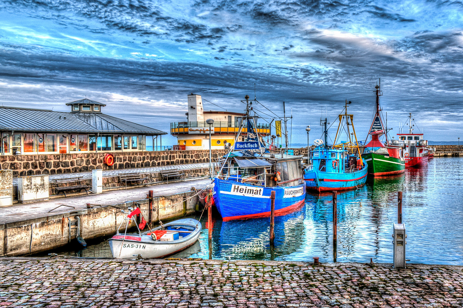 HDR Hafen Sassnitz