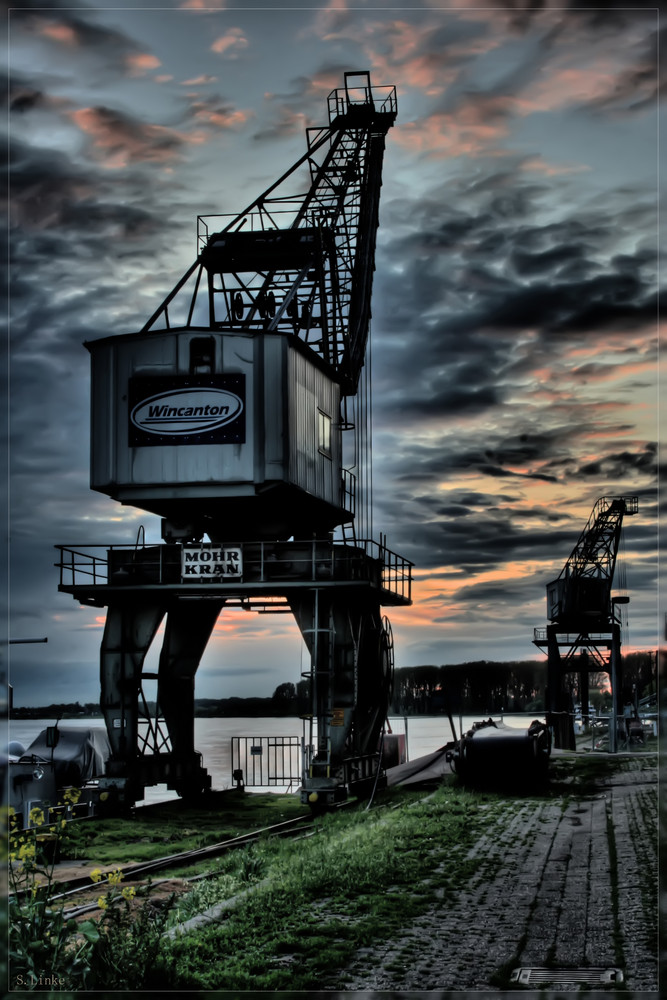 HDR Kran Hafen  Wesel