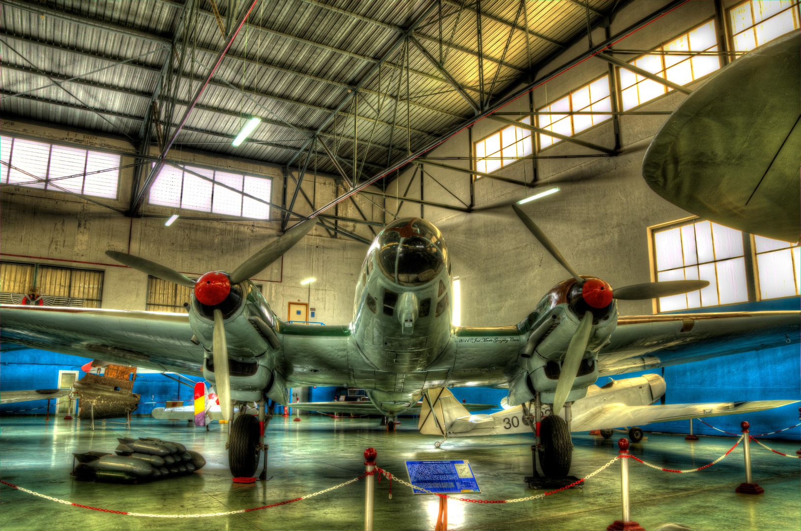 HDR Museo del Aire 2º