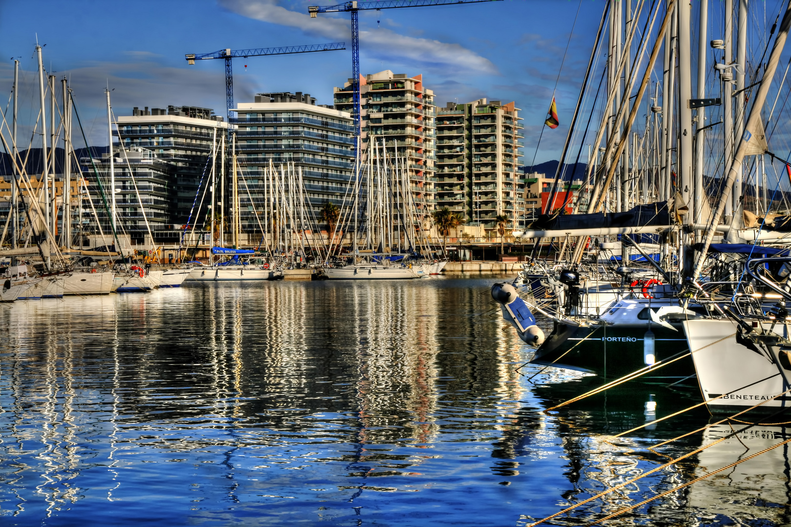 HDR puerto de Badalona (Barcelona)