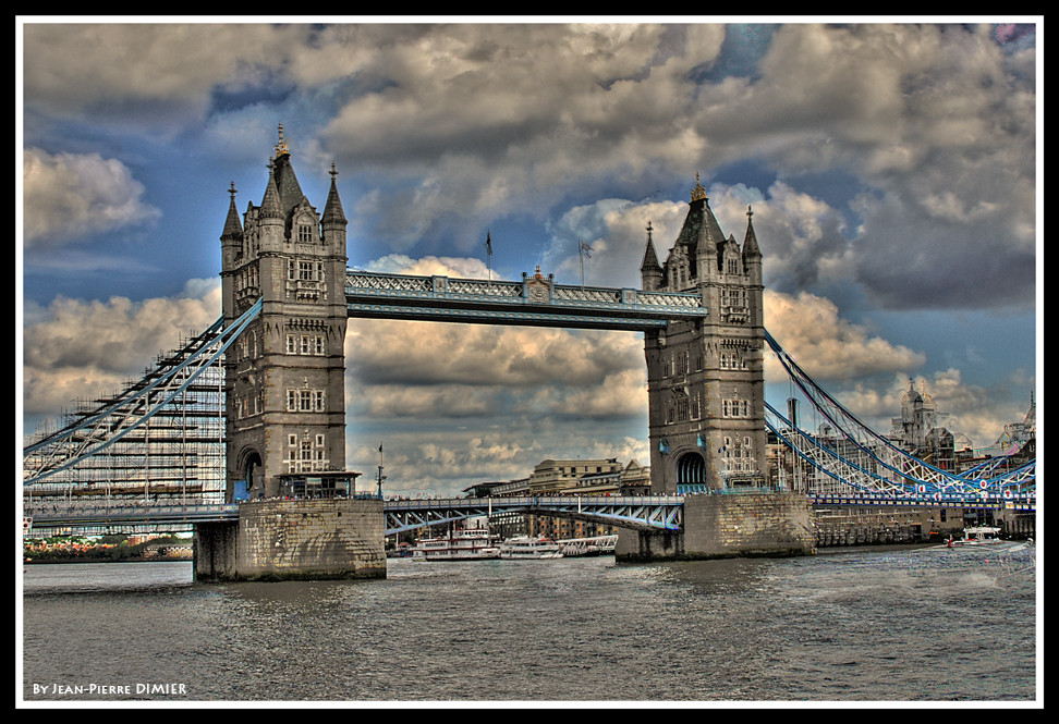 HDR Tower Bridge -London-