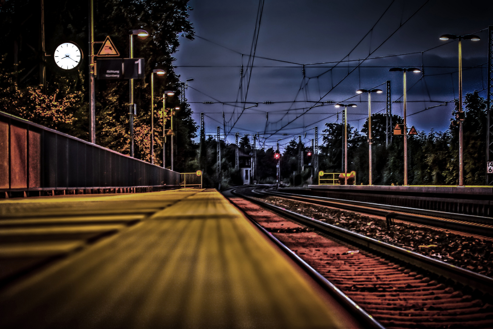 HDR vom Bahnhof Vach bei Fürth