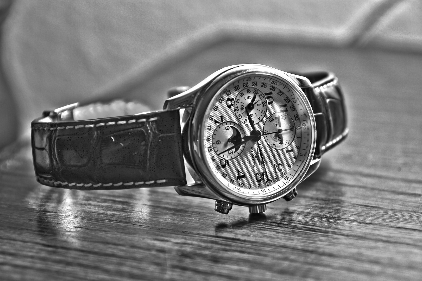 HDR_Longines_Moon