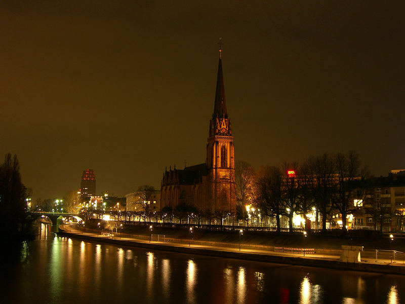 [HE] Frankfurt/Main - Kirche am Museumsufer