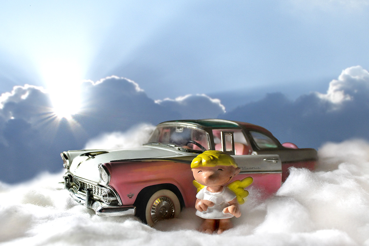 Heaven ´s on the backseat of my cadillac...