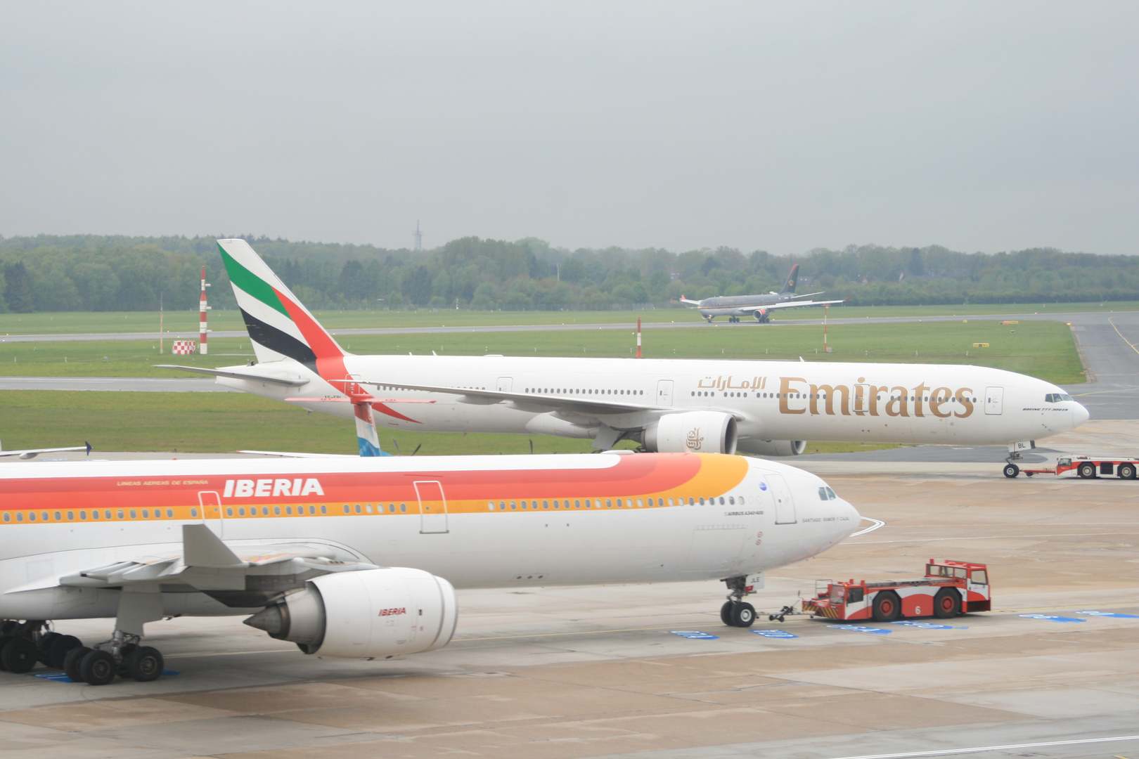 Heavy-Party in Hamburg! IB A346, EK 773ER, RJ A332 (ex Air Comet)