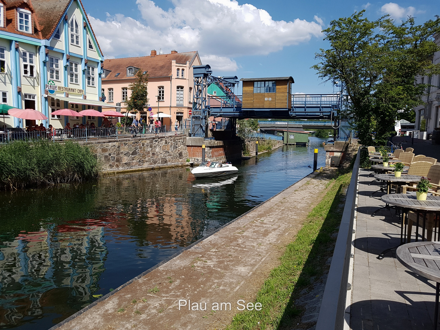 Hebebrücke in Plau am See 