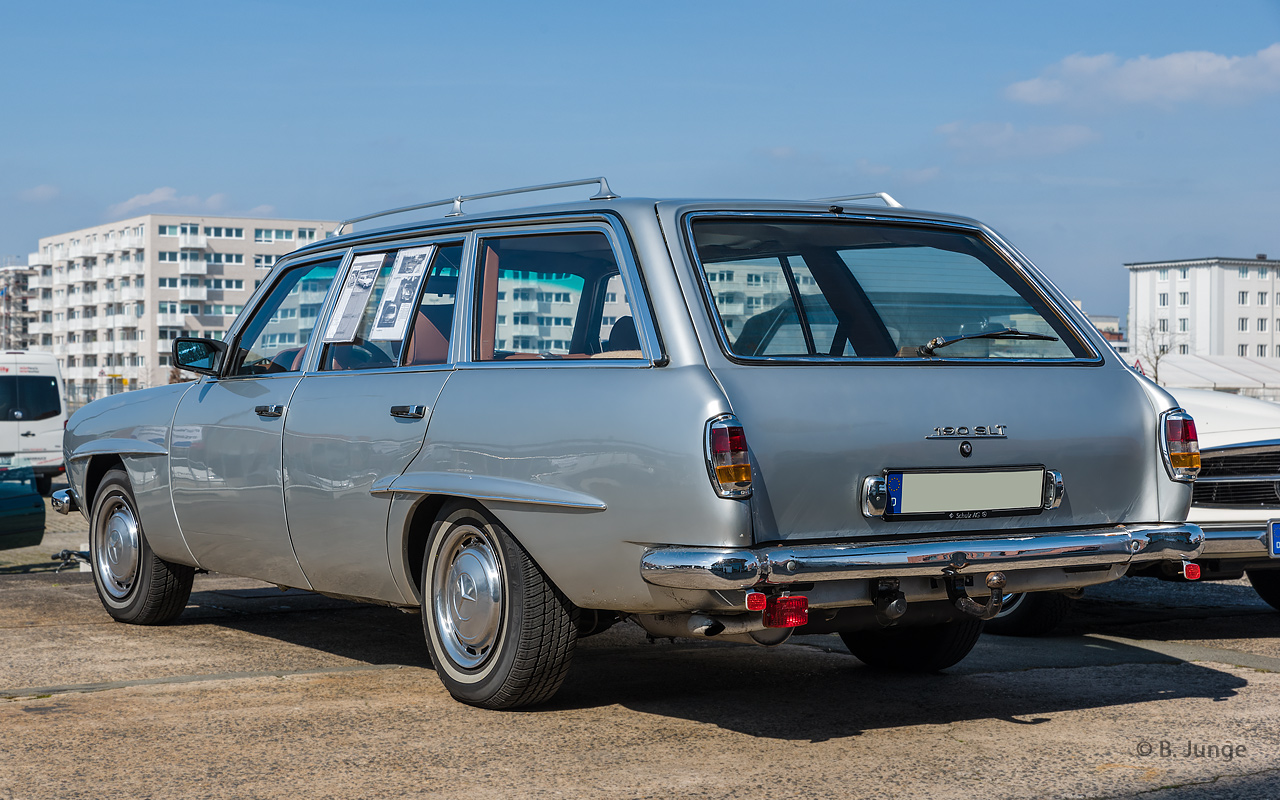 Heck des Mercedes 190SLT