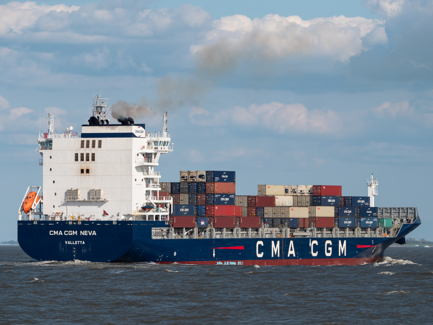 Heckansicht - CMA CGM NEVA