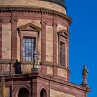 Hedinger Kirche Details mit beiden Figuren 2