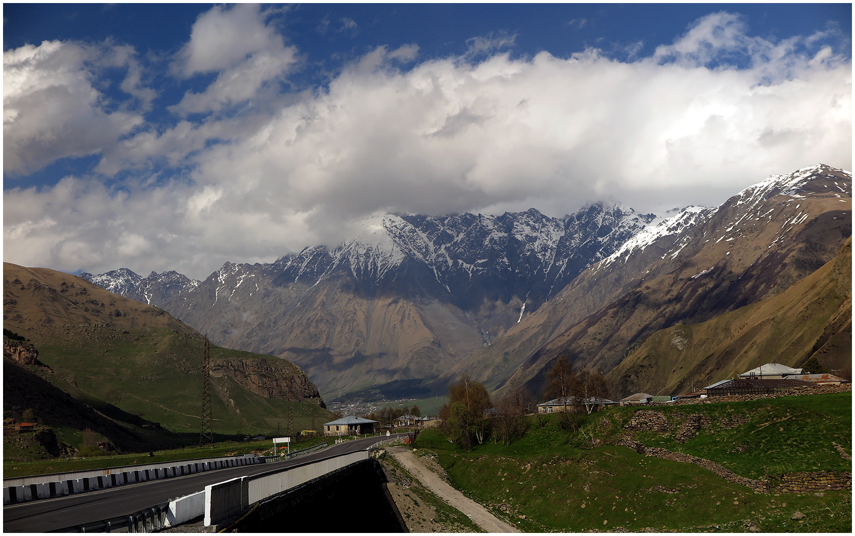 Heerstraße - Kasbek - Kaukasus - Georgien