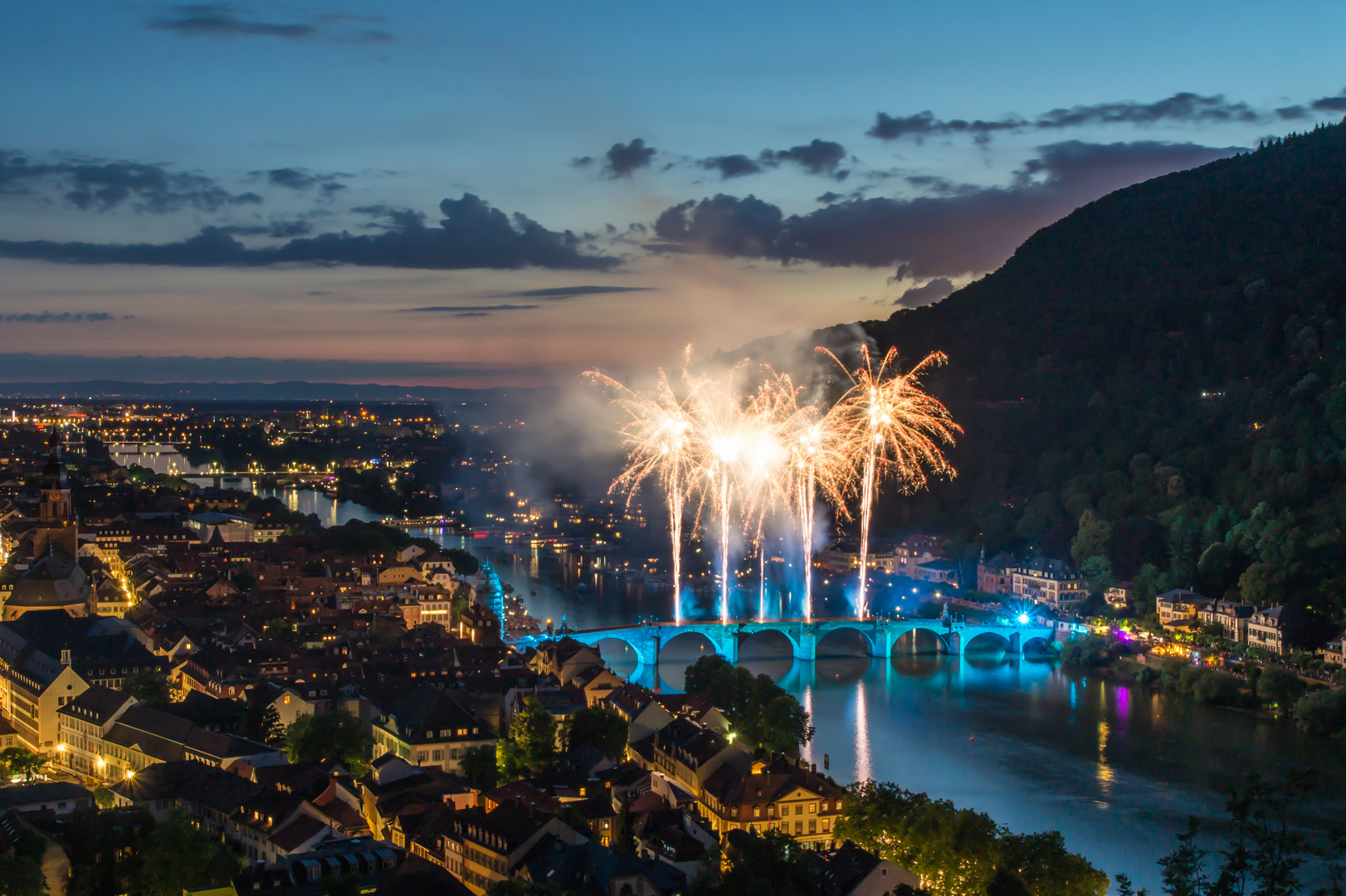 Heidelberg Alte Brücke in blau