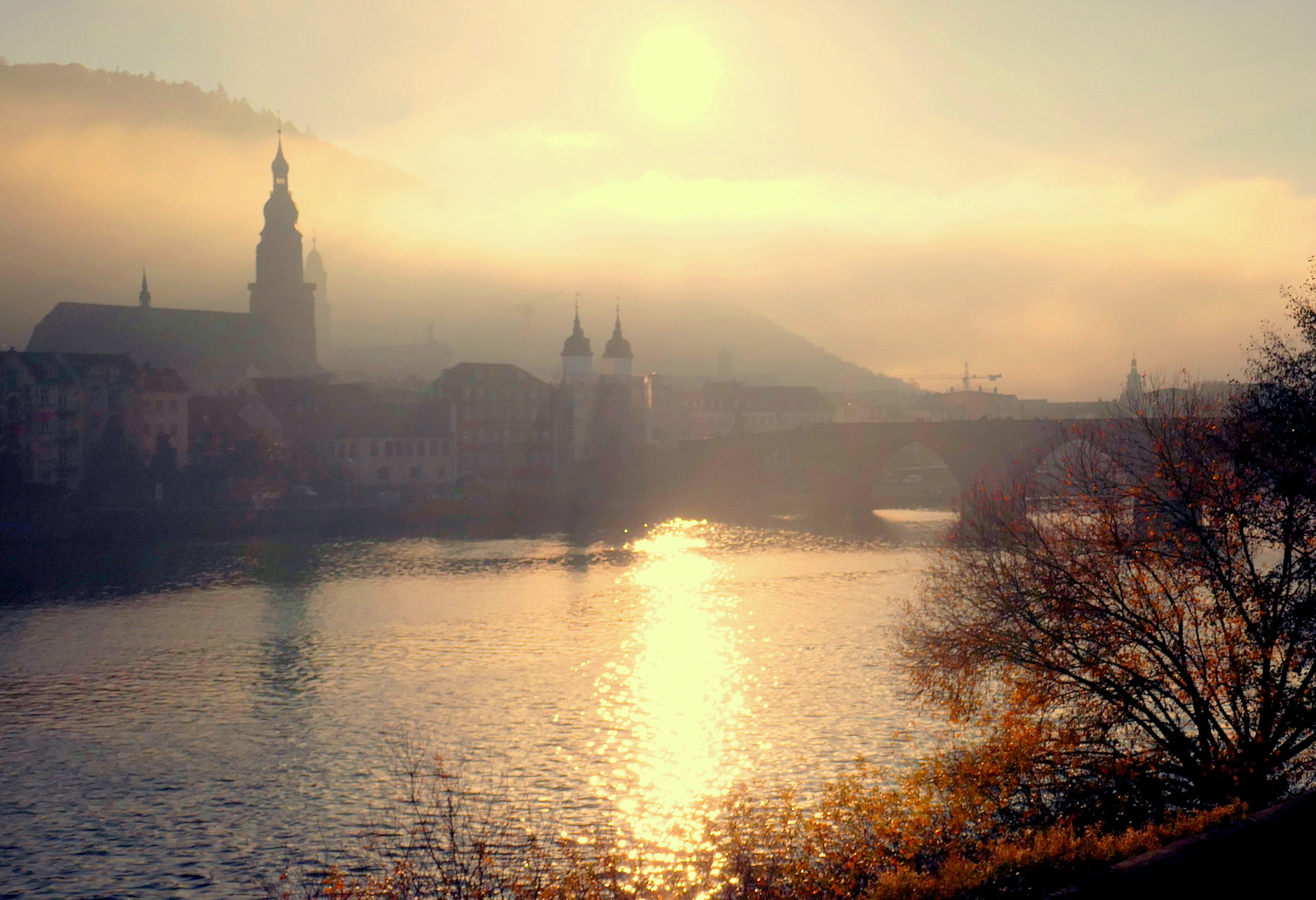 Heidelberg im Nebel