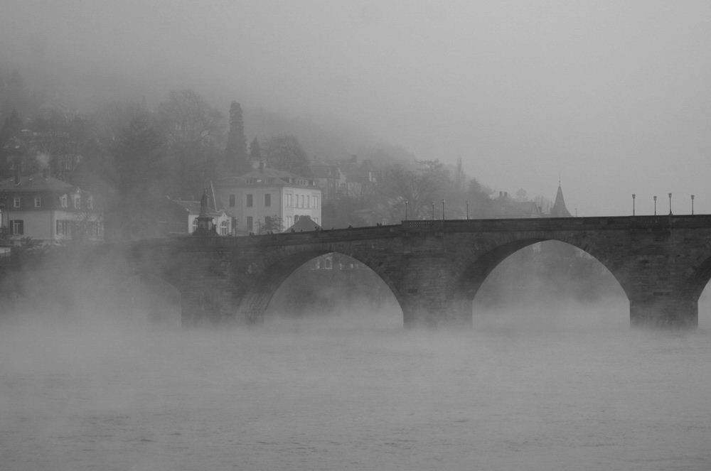 Heidelberg im Nebel S/W