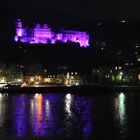 Heidelberger Schloß Lila beleuchtet