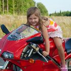 Heidi auf Ducati 916