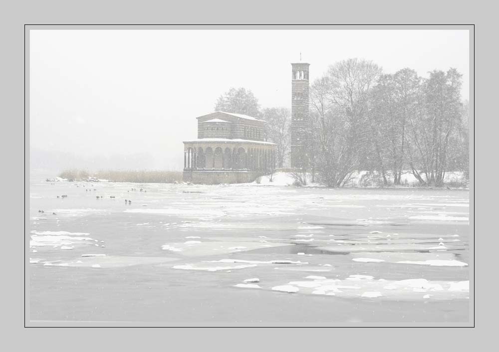 Heilandskirche im Schnee