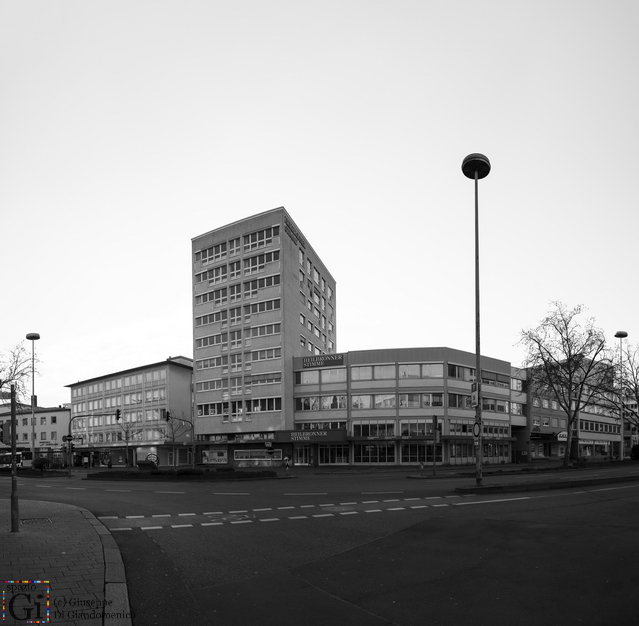 Heilbronn. Gebäude der Heilbronnerstimme. 50er Jahre Architektur