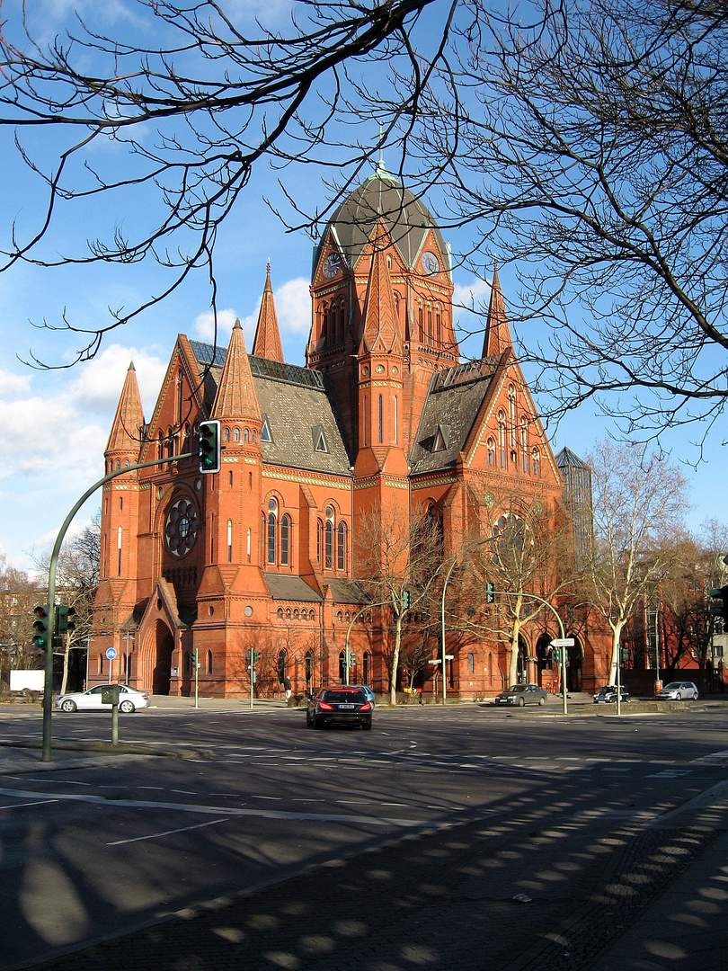 Heilig-Kreuz-Kirche