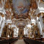 Heilig-Kreuz-Kirche Landsberg Blick zum Chor