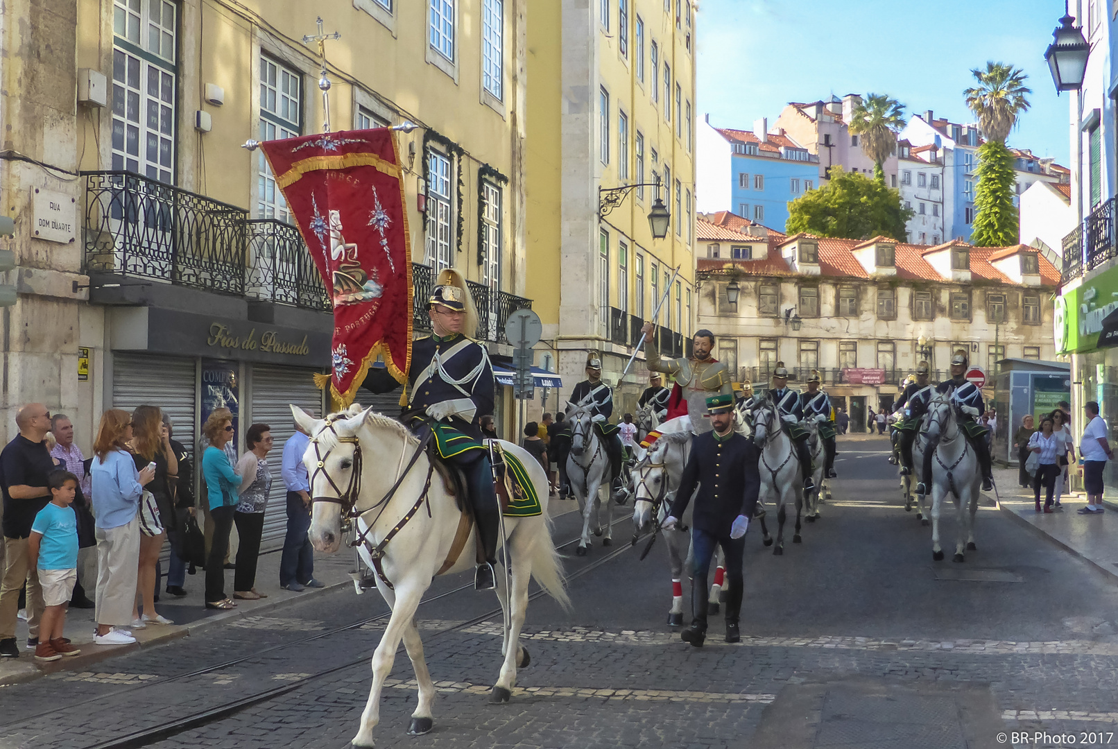 Heiligenprozession durch Lissabon