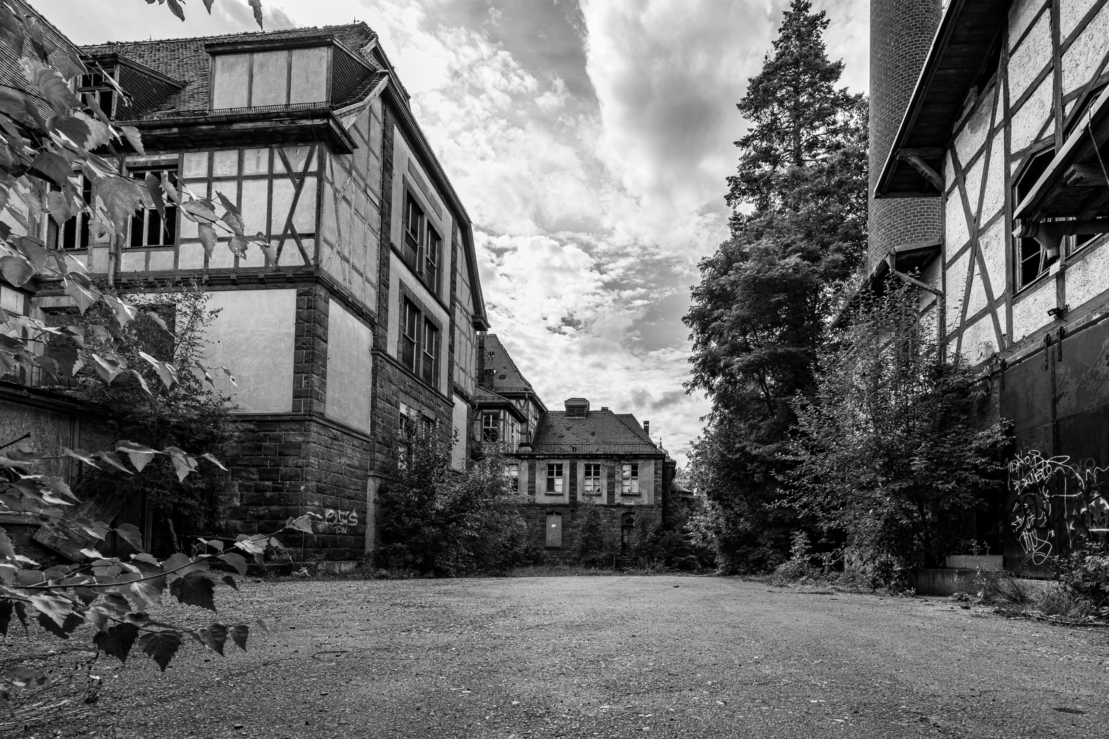 Wo Befindet Sich Das Verlassene Dorf Im Harz Heilstätte im Harz Foto & Bild | architektur, lost places, verlassene