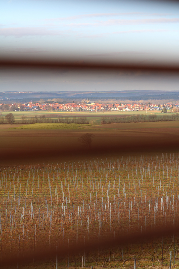 Heimat hinter Geländer