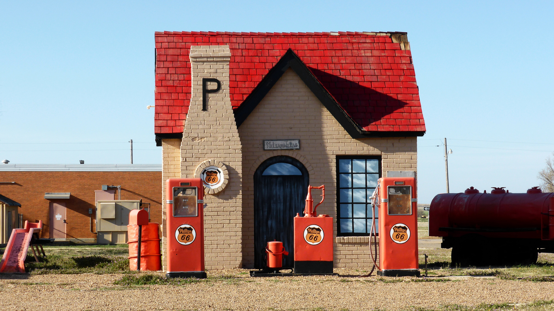 "Heimelige" Tankstelle