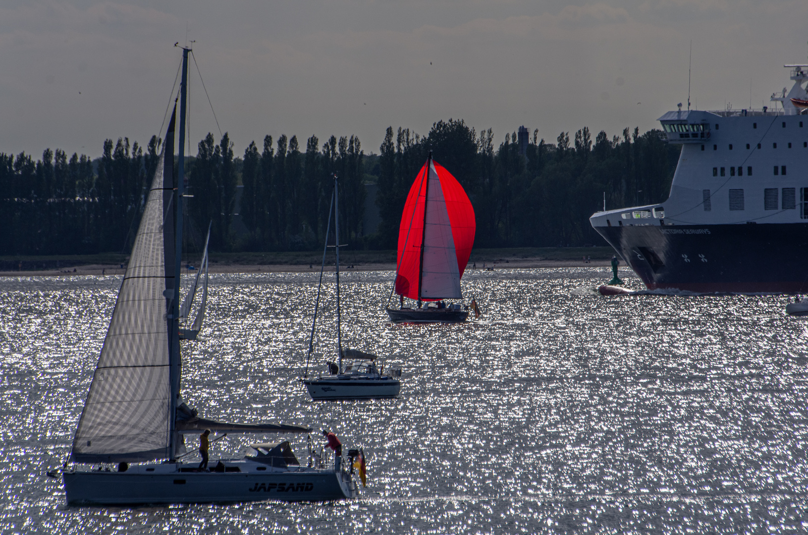 Heimkehr der Segelboote am Abend