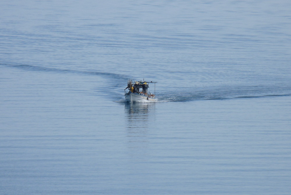 Heimkehrendes Fischerboot auf Zypern