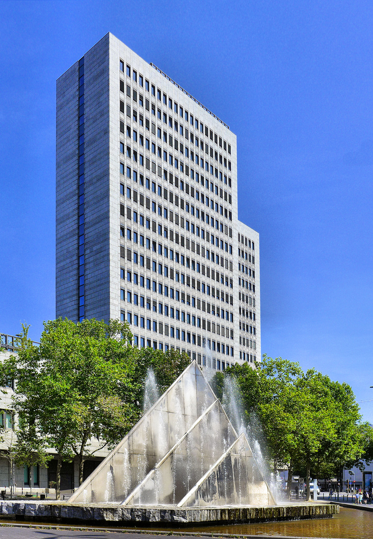 Heinz-Mack-Brunnen Düsseldorf