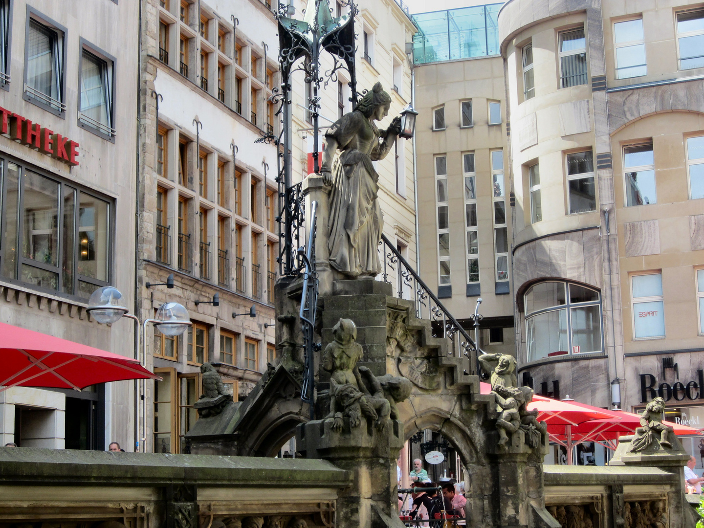 Heinzelmännchenbrunnen in Köln