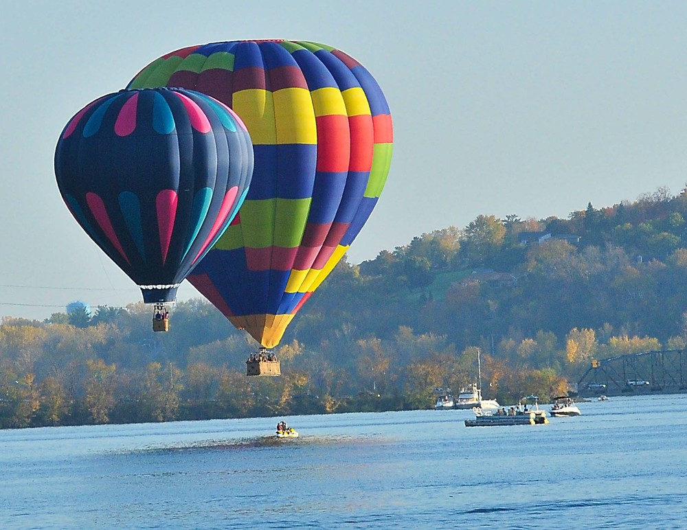 Heisluftballon am St. Croix River, MN, USA
