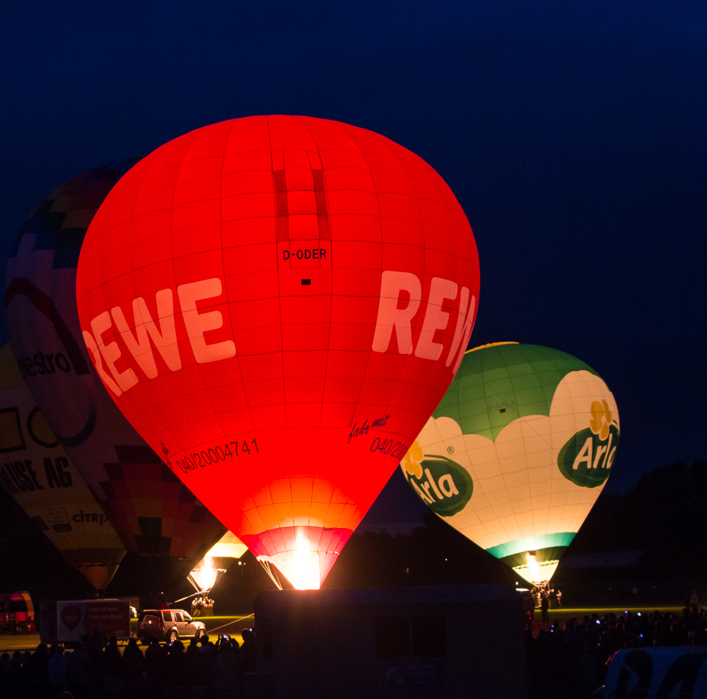 Heiße Luft bei Nacht