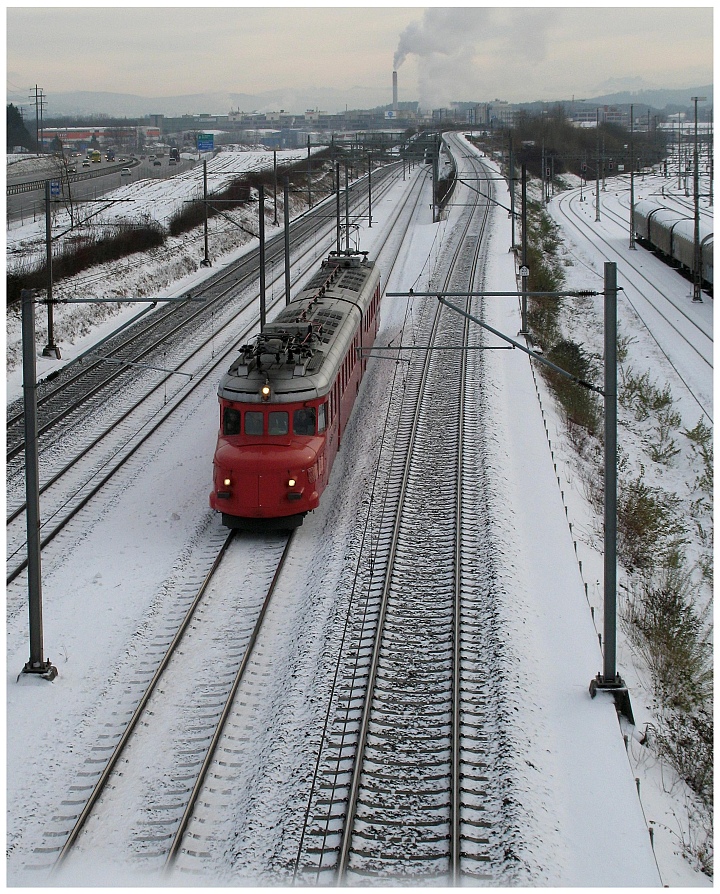 Heisse Maschine im kalten Schnee