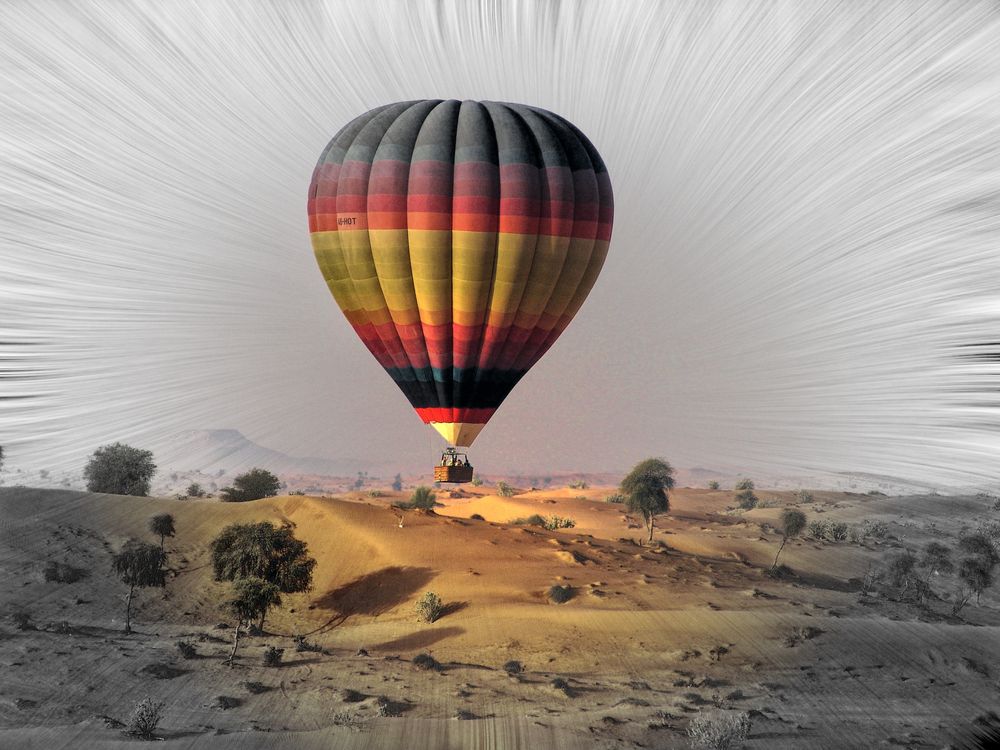 Heißluftballon Dubai Wüste