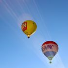 Heissluftballone im Sonnenstrahl