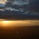 Heißluftballonfahrt bei Sonnenaufgang