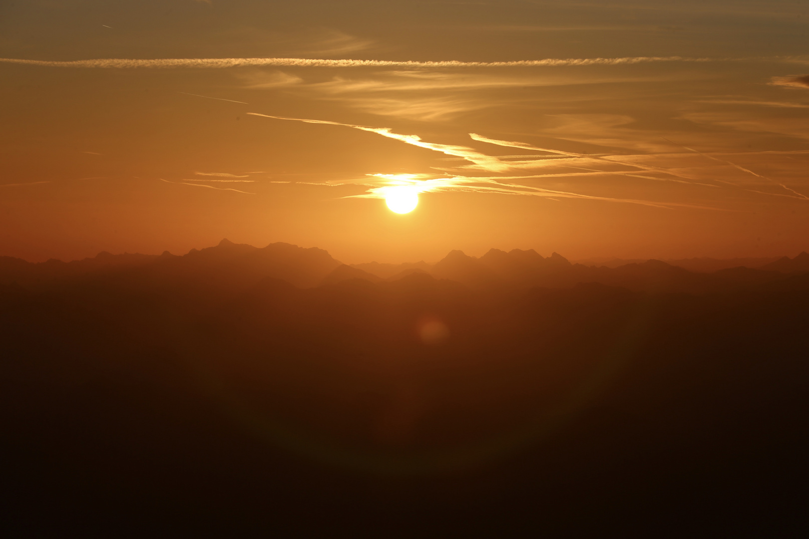 Heissluftballonfahrt in den Sonnenaufgang