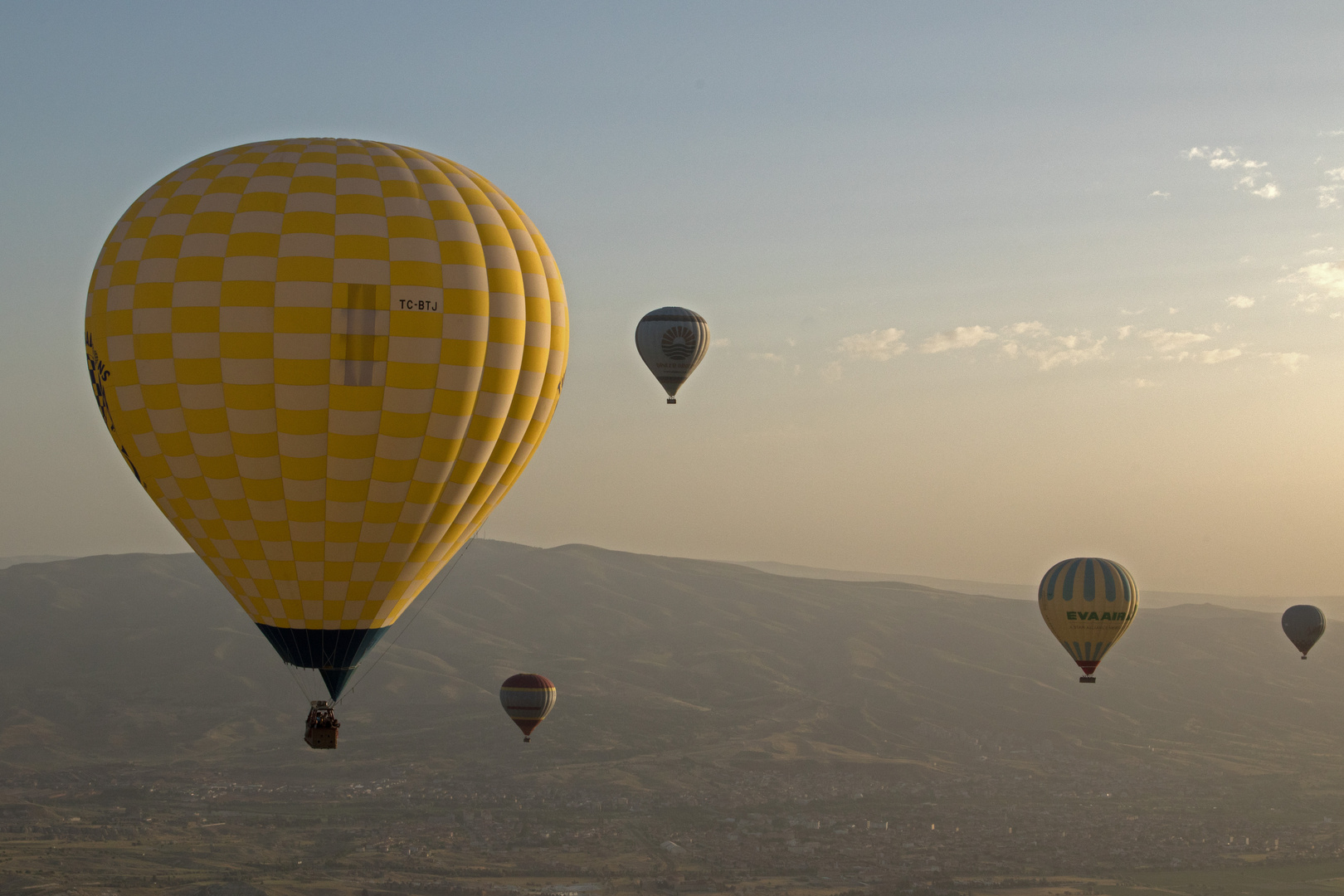 Heißluftballons über Kappadokien