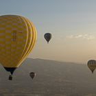 Heißluftballons über Kappadokien