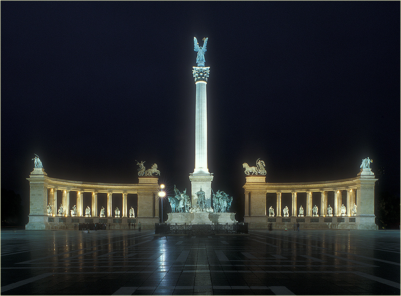 Heldenplatz