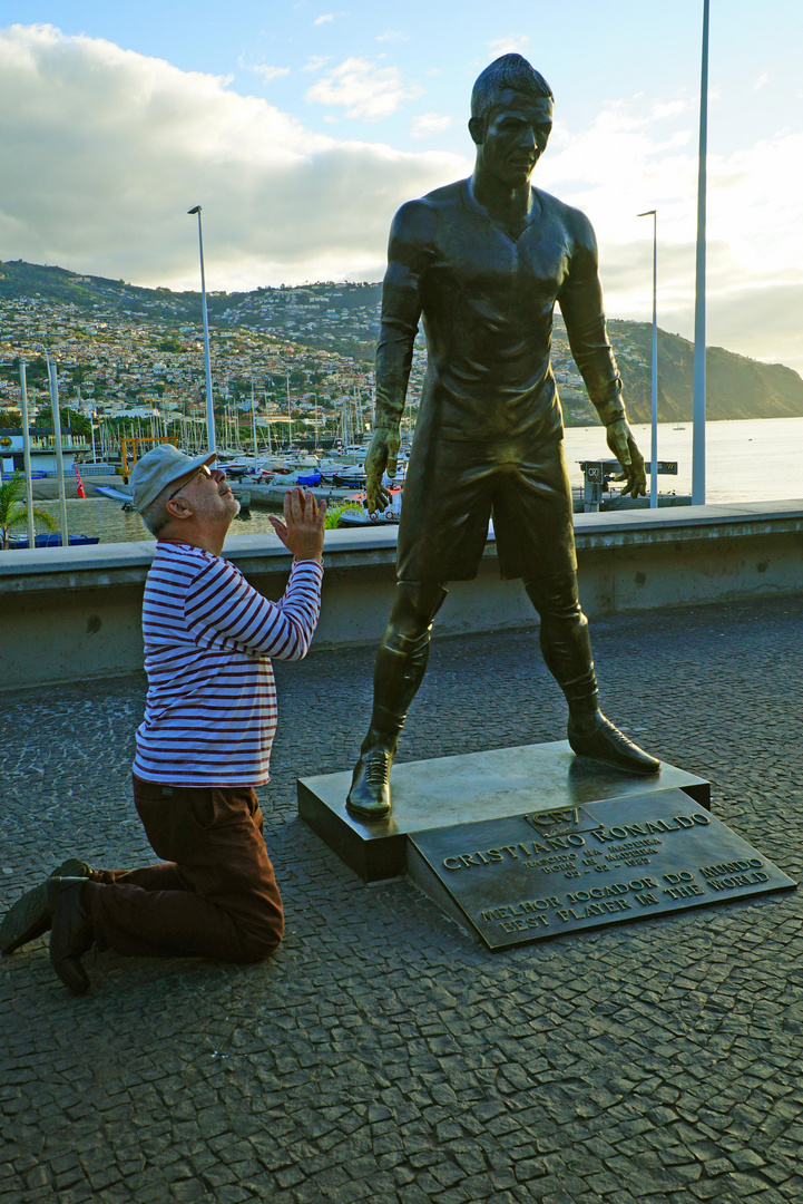 Heldenvergötterung in Funchal