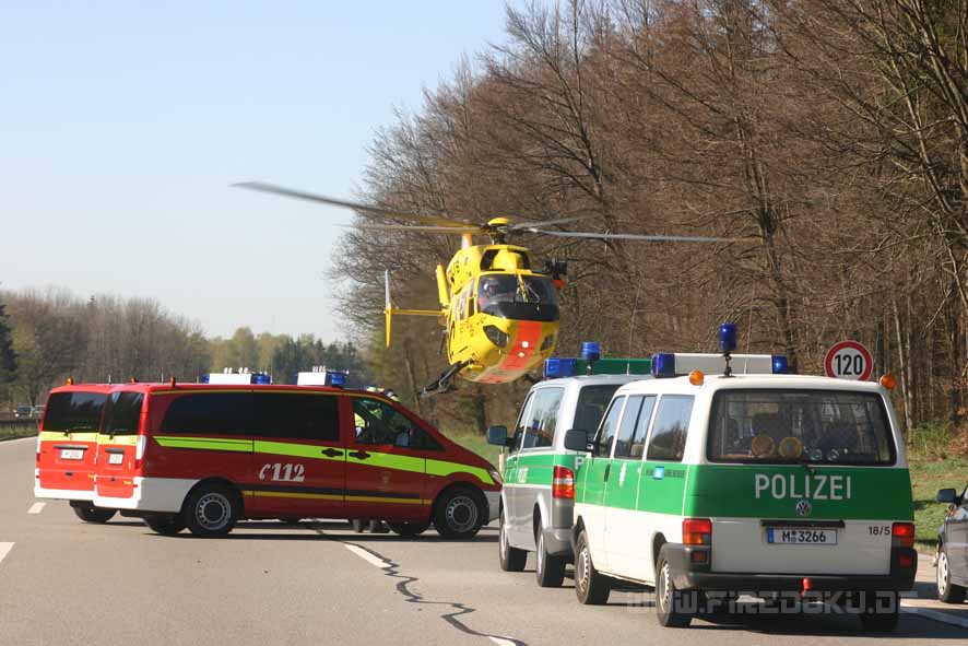 Helfertreffen auf der Autobahn