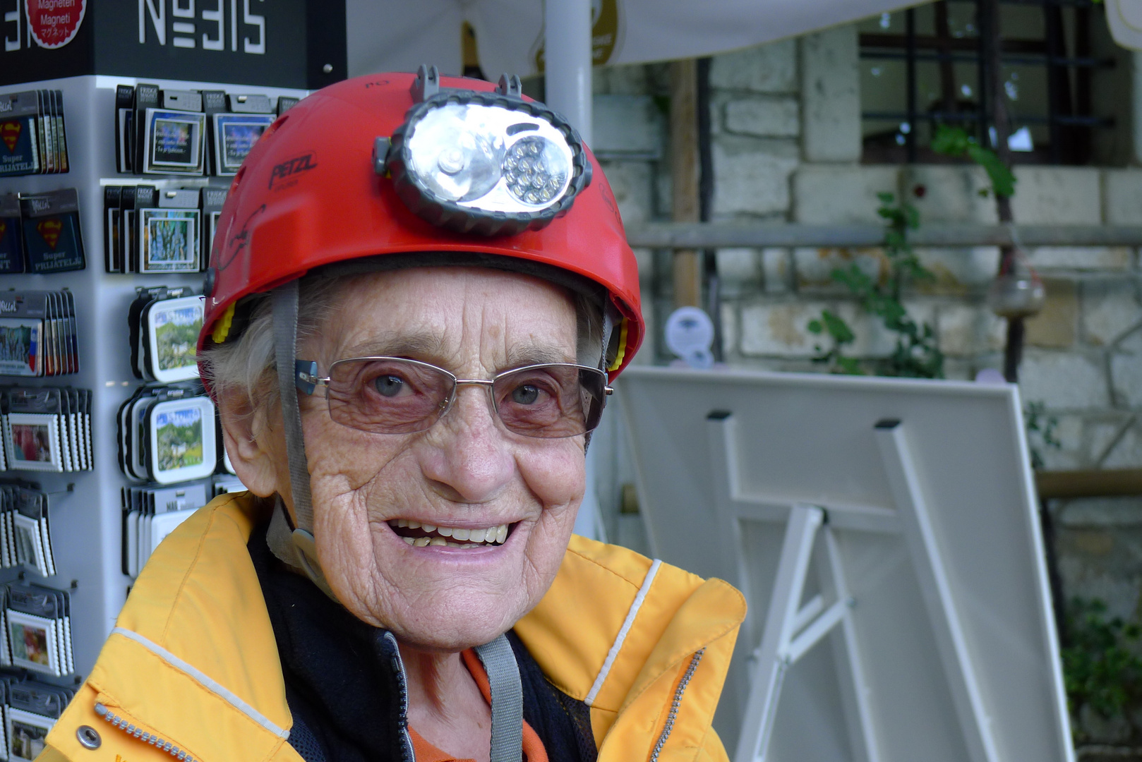 Helga (84), ebenfalls in Predjama