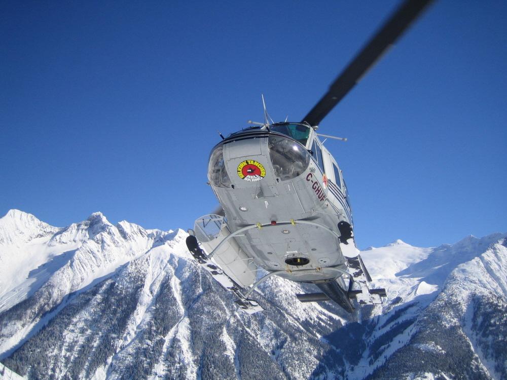 Heli Skiing Selkirk Mountains